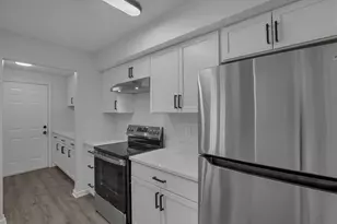 4940 Kristie Falls, Columbus, OH 43221 - Photo 7