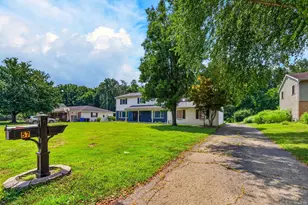 57 Timberlane Dr, Chillicothe, OH 45601 - Photo 5