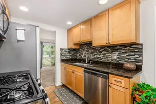2564 Shore Line Ln, Columbus, OH 43221 - Photo 9
