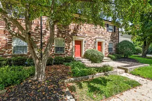 2564 Shore Line Ln, Columbus, OH 43221 - Photo 3