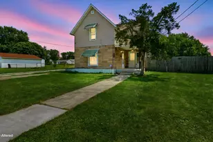 472 Patterson St, Marion, OH 43302 - Photo 1