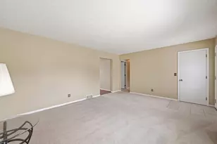 4424 Ethel Rd, Obetz, OH 43207 - Photo 9