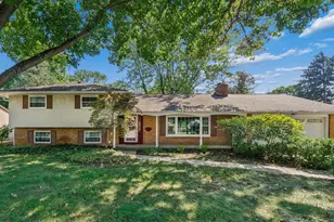 3140 Wareham Rd, Columbus, OH 43221 - Photo 1
