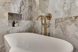 50 W Broad St, Columbus, OH 43215 - Photo 29