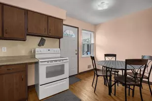 5690 Beechcroft Rd, Columbus, OH 43229 - Photo 5