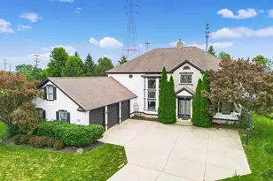 204 Oakwood Ct, Westerville, OH 43081 - Photo 3