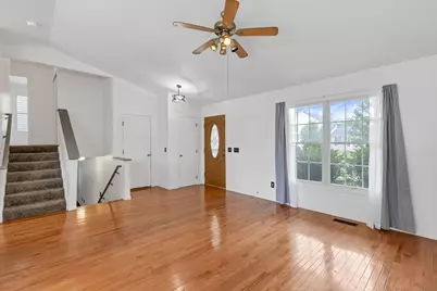 3697 Pendent Lane, Columbus, OH 43207 - Photo 3