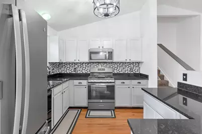 3697 Pendent Lane, Columbus, OH 43207 - Photo 9