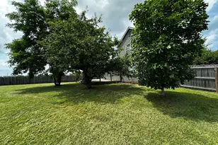 1059 Somerset Ct, London, OH 43140 - Photo 5