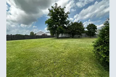 1059 Somerset Court, London, OH 43140 - Photo 9