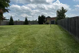 1059 Somerset Ct, London, OH 43140 - Photo 11