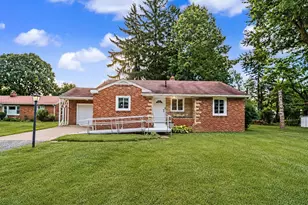 211 Oakwood Dr, Mansfield, OH 44906 - Photo 1