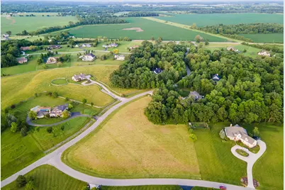 129 Hidden Creek Drive, Galloway, OH 43119 - Photo 9