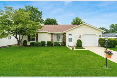 140 Williamsburg Lane NW, Lancaster, OH 43130 - Photo 1