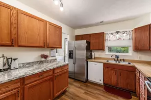 140 Williamsburg Ln NW, Lancaster, OH 43130 - Photo 11