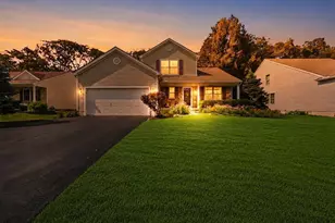 3884 Black Pine Dr, Grove City, OH 43123 - Photo 3