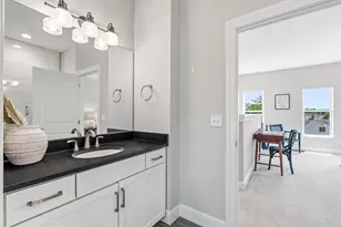 136 E Greenwood Ave, Columbus, OH 43201 - Photo 25