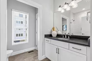136 E Greenwood Ave, Columbus, OH 43201 - Photo 23