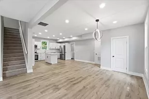 216 E 1st St, London, OH 43140 - Photo 5