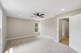 216 E 1st St, London, OH 43140 - Photo 17