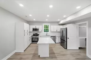 216 E 1st St, London, OH 43140 - Photo 7