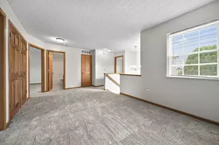 3691 Parker Knoll Ln, Columbus, OH 43219 - Photo 15