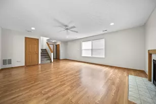 3691 Parker Knoll Ln, Columbus, OH 43219 - Photo 7