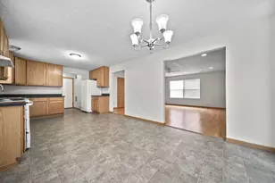 3691 Parker Knoll Ln, Columbus, OH 43219 - Photo 11