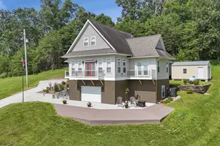 1071 Lake Katharine Rd, Jackson, OH 45640 - Photo 7