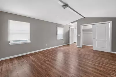 2864 E 9th Avenue, Columbus, OH 43219 - Photo 9