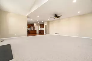 5689 Decker Dr, New Albany, OH 43054 - Photo 25