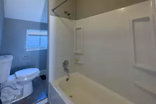 1120 E Kossuth St, Columbus, OH 43206 - Photo 25