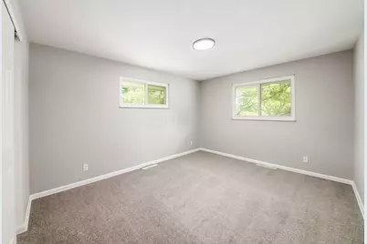 1344 Yorktown Road, Columbus, OH 43232 - Photo 23
