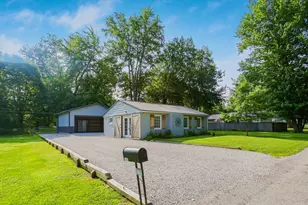 13400 Cedar Rd NE, Thornville, OH 43076 - Photo 3