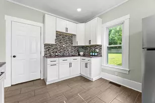 260 N Clayton St, Centerburg, OH 43011 - Photo 3