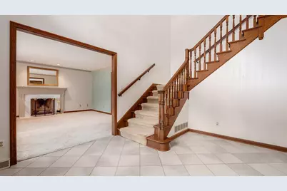 926 Southeast Court, Zanesville, OH 43701 - Photo 5