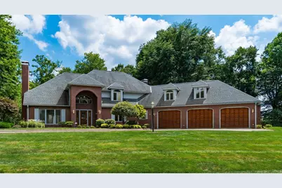 926 Southeast Court, Zanesville, OH 43701 - Photo 1