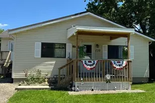130 Elliott Ave, Buckeye Lake, OH 43008 - Photo 1