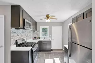 2223 Delavan Dr, Columbus, OH 43219 - Photo 13