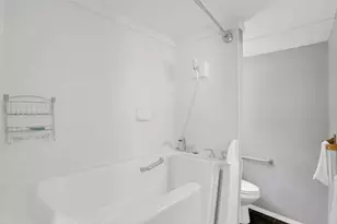 2223 Delavan Dr, Columbus, OH 43219 - Photo 23