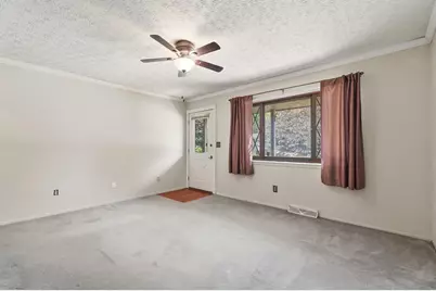 4667 Wendler Boulevard, Columbus, OH 43230 - Photo 9