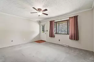 4667 Wendler Blvd, Columbus, OH 43230 - Photo 9