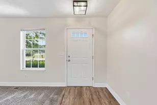 4700 Trabue Woods Ct, Columbus, OH 43228 - Photo 5