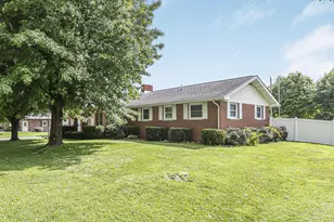 323 Fair Ave, McArthur, OH 45651 - Photo 5
