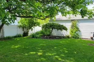 137 Redmond Rd, Columbus, OH 43228 - Photo 17