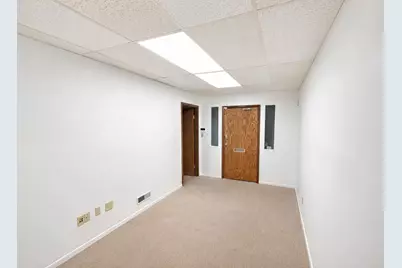 5310 E Main Street #100, Columbus, OH 43213 - Photo 3