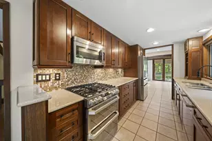 815 Lookout Point Dr, Columbus, OH 43235 - Photo 29