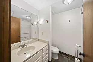 815 Lookout Point Dr, Columbus, OH 43235 - Photo 43
