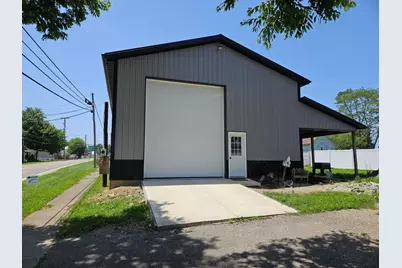 152 E Liberty Street E, Martinsburg, OH 43037 - Photo 1