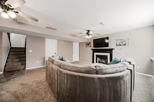 1390 Wild Oats Dr, Columbus, OH 43204 - Photo 19